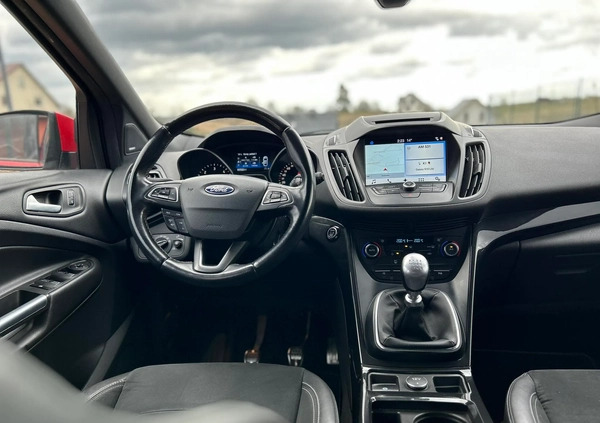 Ford Kuga cena 70002 przebieg: 167538, rok produkcji 2017 z Lębork małe 667